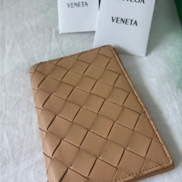 Bottega Veneta Tan Card Holder - Picture 5 of 5